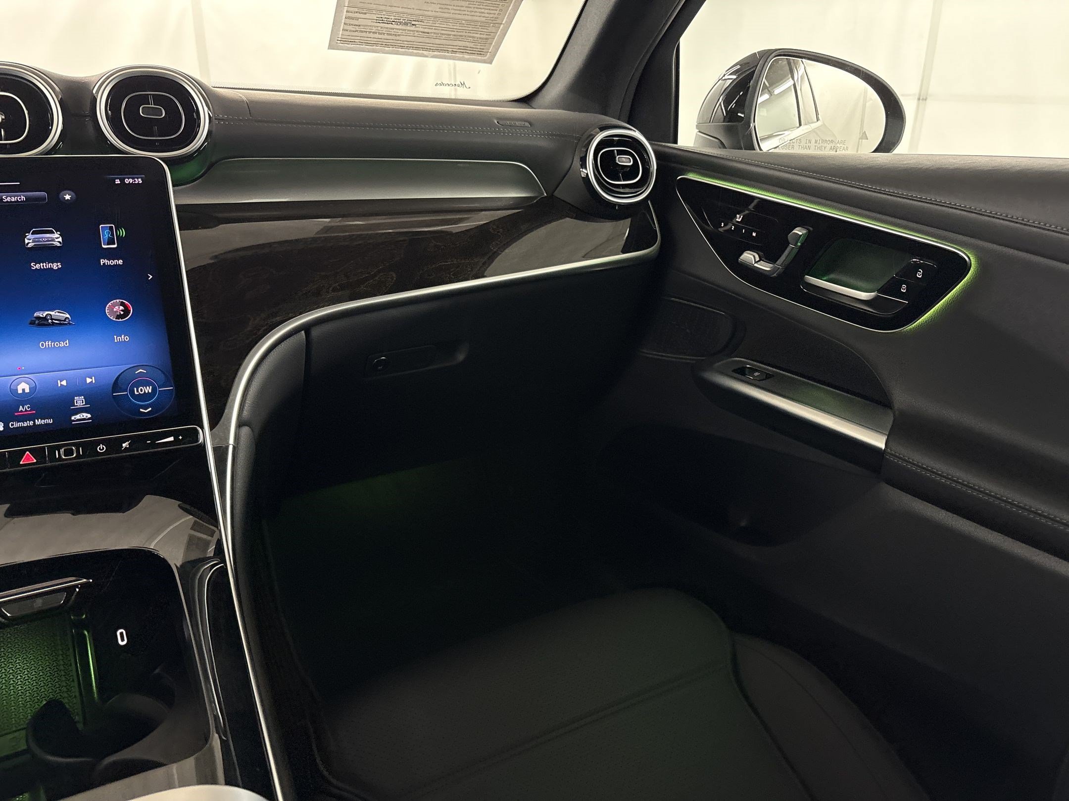 Certified 2023 Mercedes-Benz GLC 300 4MATIC image 30