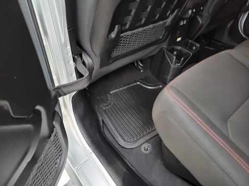 Used 2022 Jeep Gladiator Rubicon w/ LED Lighting Group AWD/4WD image 15