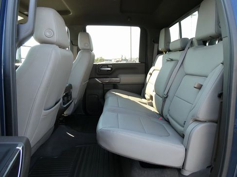 Used 2020 Chevrolet Silverado 2500 LTZ w/ LTZ Plus Package image 18