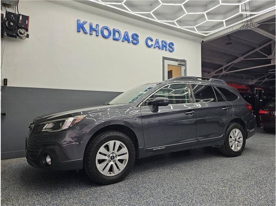 Used 2019 Subaru Outback 2.5i Premium AWD/4WD image 2