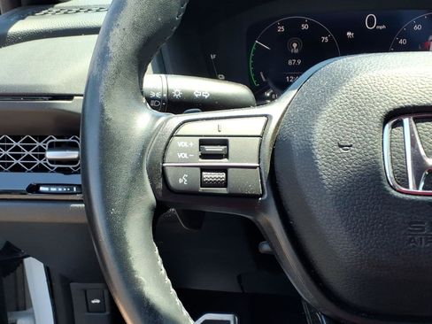 Used 2023 Honda Accord Sport image 19