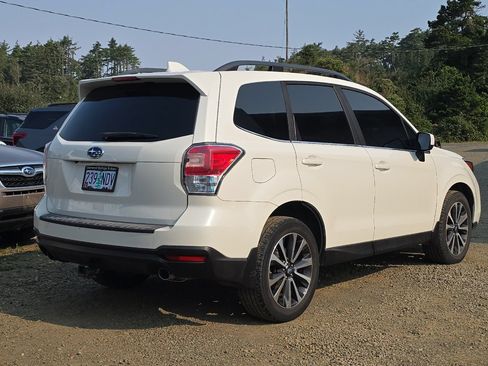 Used 2017 Subaru Forester 2.0XT Premium AWD/4WD image 5