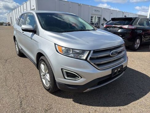 Used 2017 Ford Edge SEL w/ Equipment Group 201A image 2