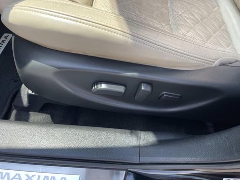 Used 2021 Nissan Maxima Platinum w/ Sport Mat Group FWD image 24