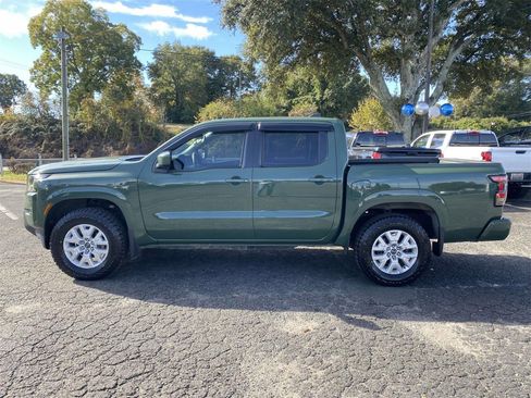Used 2023 Nissan Frontier SV w/ Technology Package image 4