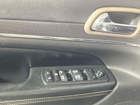 Used 2016 Jeep Grand Cherokee Limited AWD/4WD image 17