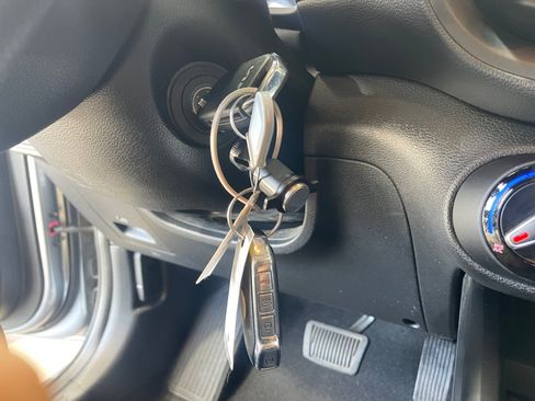 Used 2022 Kia Soul LX FWD image 30