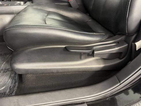 Used 2013 Nissan Leaf SL w/ Premium Pkg FWD image 37