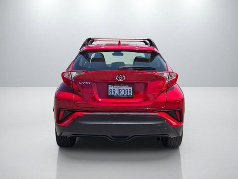 Used 2020 Toyota C-HR XLE FWD image 5