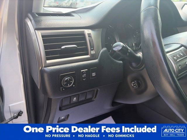 Used 2015 Lexus GX 460 AWD/4WD image 12