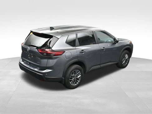 Used 2024 Nissan Rogue S AWD/4WD image 14