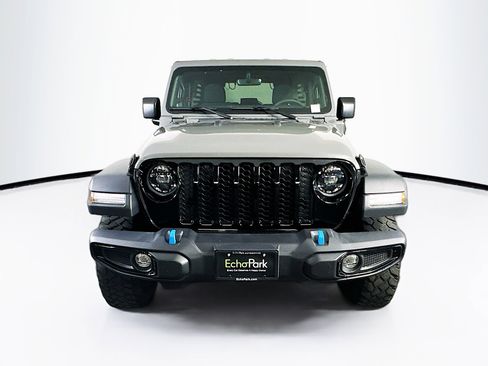 Used 2023 Jeep Wrangler Unlimited w/ 8.4" Radio Group image 2
