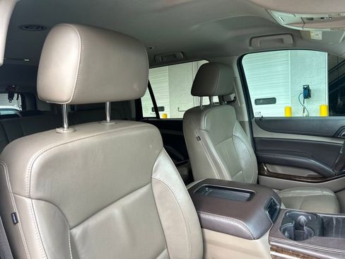 Used 2016 Chevrolet Tahoe LT image 13