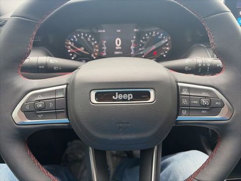 Used 2023 Jeep Compass Trailhawk w/ Trailhawk Convenience Group AWD/4WD image 21