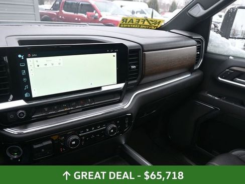 Used 2024 Chevrolet Silverado 3500 High Country w/ Technology Package image 25