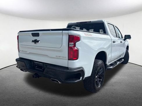 Used 2021 Chevrolet Silverado 1500 Custom Trail Boss AWD/4WD image 14