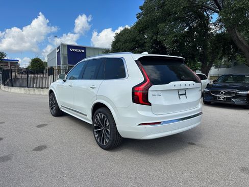 New 2026 Volvo XC90 B5 Plus image 4