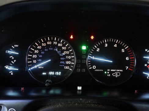 Used 2005 Lexus LX 470 4WD image 23