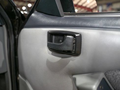 Used 1989 Ford Mustang GT image 39