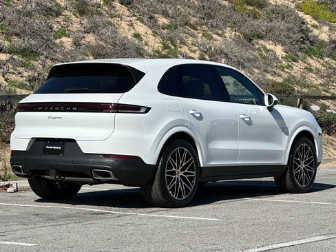 New 2026 Porsche Cayenne image 7