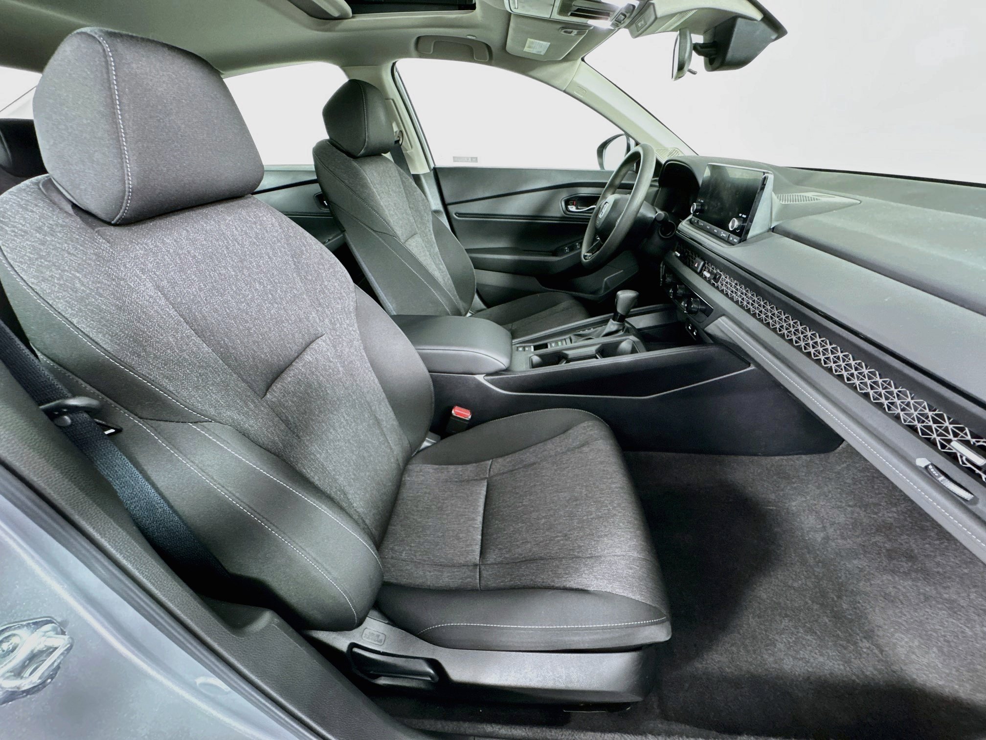 Certified 2024 Honda Accord EX image 27