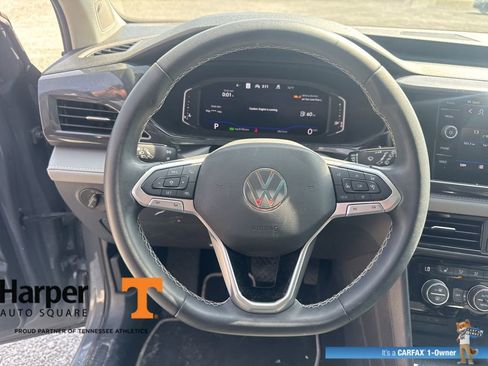 Used 2023 Volkswagen Taos SEL image 18