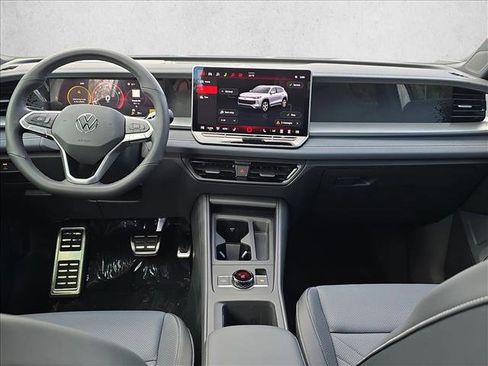 New 2026 Volkswagen Tiguan SE R-Line image 15