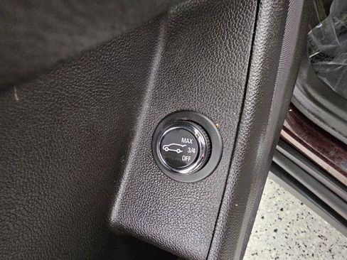 Used 2019 Chevrolet Traverse LT FWD image 35