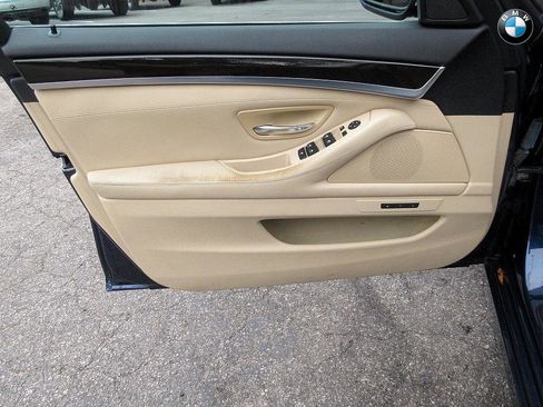 Used 2011 BMW 528i Sedan image 9