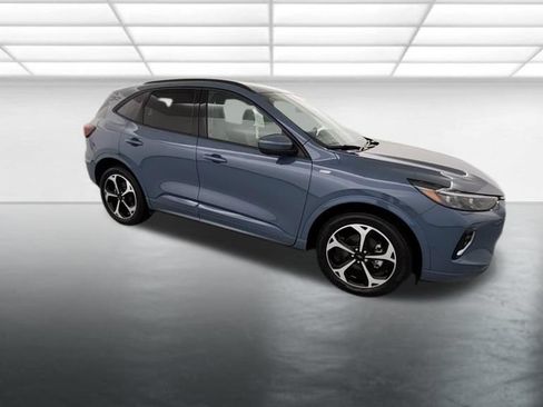 Used 2023 Ford Escape ST-Line Elite w/ Premium Technology Package AWD/4WD image 9