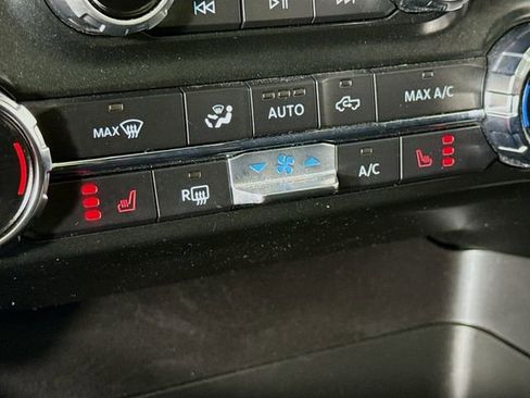 Certified 2022 Ford F150 XLT w/ Equipment Group 302A High image 19