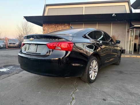 Used 2017 Chevrolet Impala LT image 4