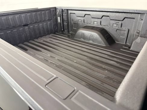 Used 2025 Chevrolet Silverado 1500 LT Trail Boss w/ LPO, Dark Essentials Package AWD/4WD image 23