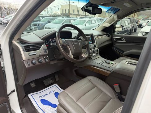 Used 2019 GMC Yukon XL Denali w/ Open Road Package image 11