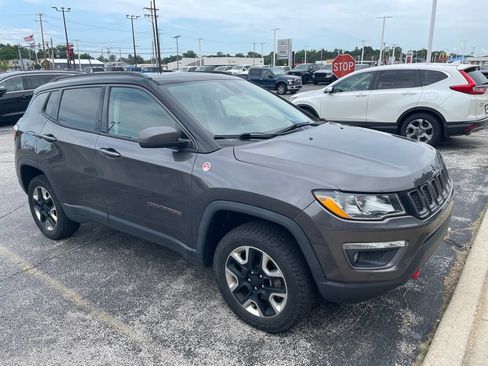 Certified 2018 Jeep Compass Trailhawk w/ Leather Interior Group AWD/4WD image 1