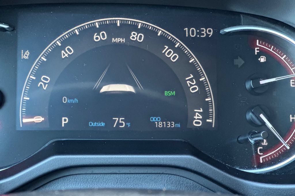 Certified 2023 Toyota RAV4 LE FWD image 23