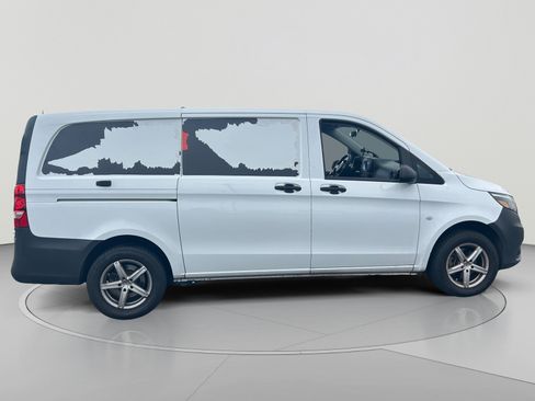 Used 2021 Mercedes-Benz Metris image 6