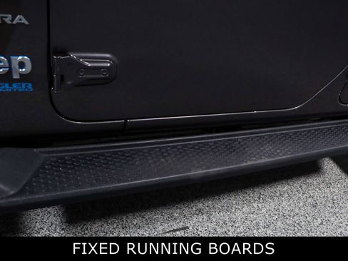 Used 2022 Jeep Wrangler Unlimited Sahara w/ Cold Weather Group image 13