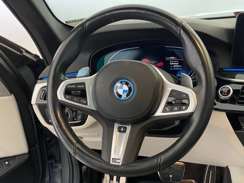 Certified 2023 BMW 530e xDrive w/ M Sport Package image 16