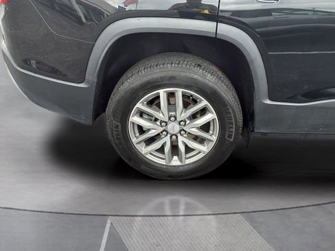 Used 2023 GMC Acadia SLT AWD/4WD image 26