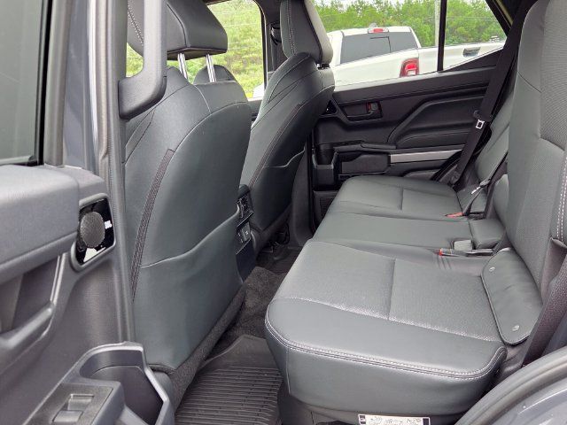 Used 2026 Toyota 4Runner TRD Off-Road Premium AWD/4WD image 7