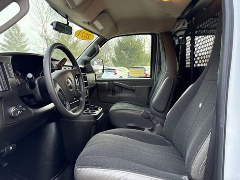 Used 2024 GMC Savana 2500 w/ Driver Convenience Package image 29