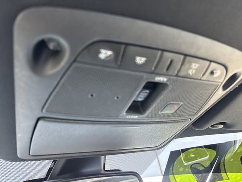 Used 2022 Nissan Maxima SR w/ Sport Mat Group image 43