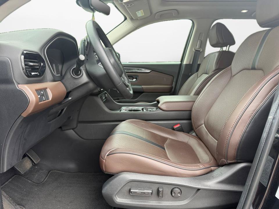 Used 2024 Honda Pilot Elite image 11