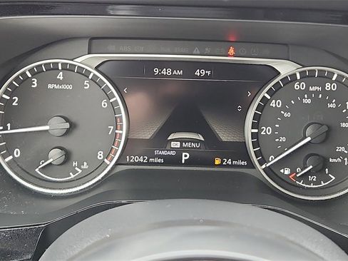 Used 2025 Nissan Pathfinder SV image 19