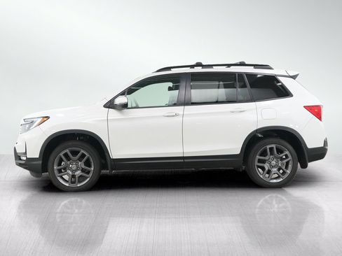Used 2023 Honda Passport EX-L image 2