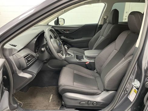 Used 2025 Subaru Outback Premium AWD/4WD image 7