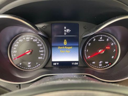 Used 2015 Mercedes-Benz C 300 4MATIC Sedan image 5