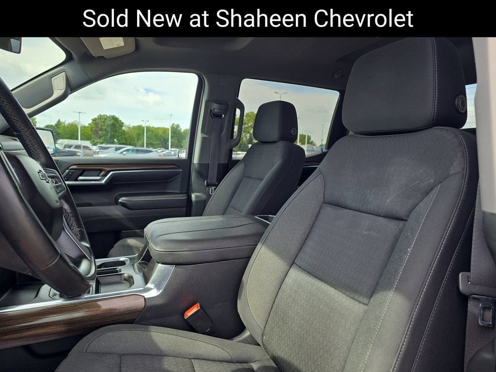 Used 2023 Chevrolet Silverado 1500 LT Trail Boss w/ Protection Package AWD/4WD image 6