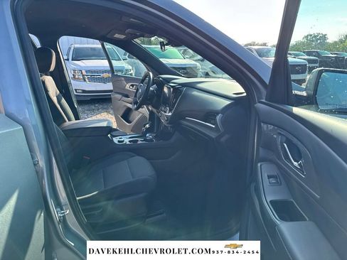 Used 2023 Chevrolet Traverse LT AWD/4WD image 23
